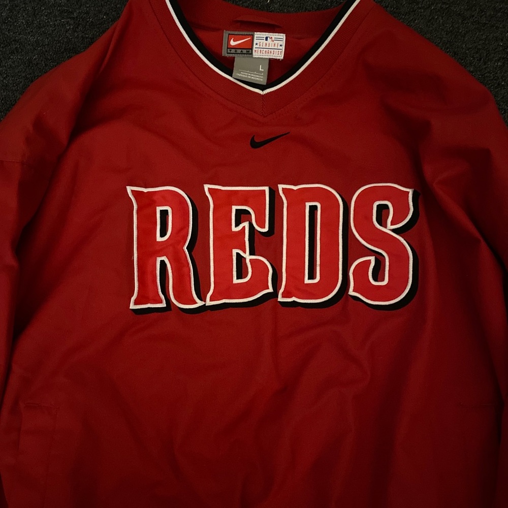 Nike reds pull over jacket